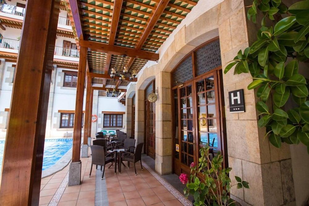 יורט דה מאר Hotel La Carolina מראה חיצוני תמונה