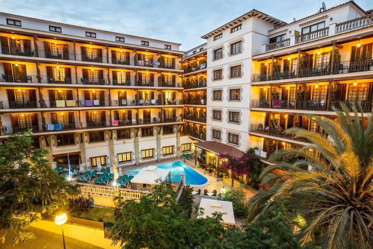 יורט דה מאר Hotel La Carolina מראה חיצוני תמונה